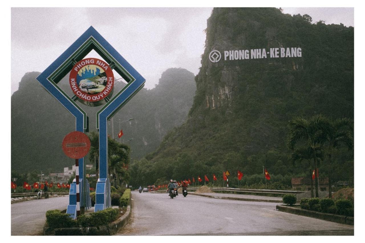 Applebee'S Homestay Phong Nha Exterior photo